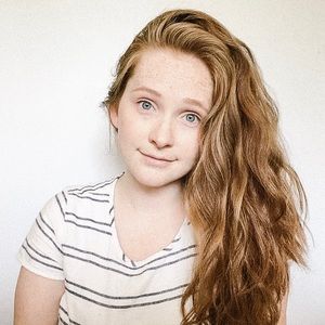 Meet your Posher, Lydia